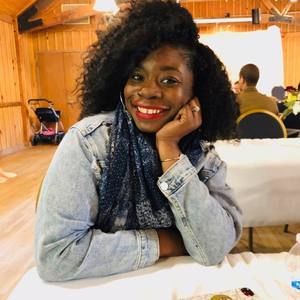 Meet your Posher, Nicole